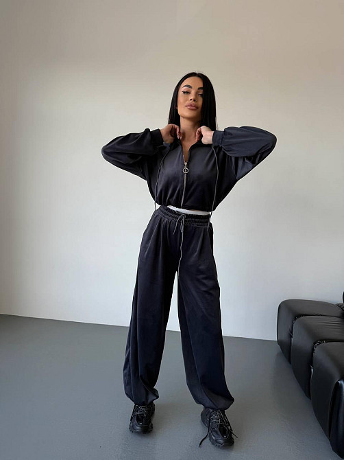 Женский стильный повседневный велюровый костюм двойка Графит Одесса - изображение 5