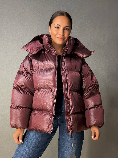 Куртка женская Lady Yep 10041 глянцевая пуффер оверсайз с капюшоном бордовая, бордовый, 44 Киев - изображение 11