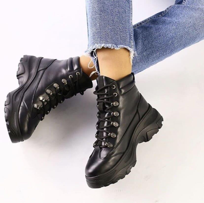 Без бренда Черевики жіночі RONE чорні натуральна шкіра зимові 37р.-24см. 39р.-25см (SONY-1 2837 Коломыя - изображение 1