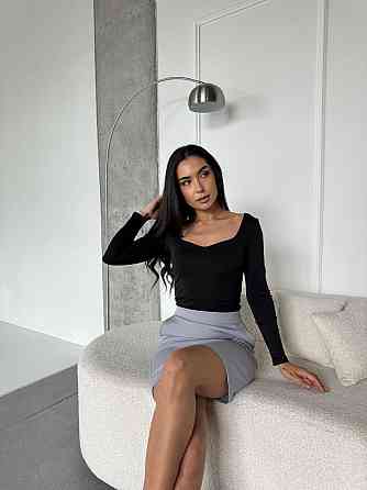 Жіночий базовий джемпер із вирізом мікродайвінг Чорний, 54/56 Одеса