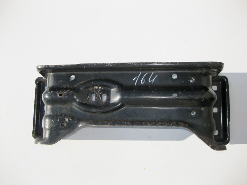 Mercedes-Benz  A1642400402 Траверса АКПП при двигунах OM629 V8 4.2 cdi OM642 V6 3.0 cdi M272 V6 3.0 3.5л M273 V8 5.5л M156 V8 6.3л ML W164 GL X164 Одесса - изображение 1