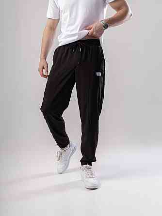 Чорні джогери для чоловіків. Чоловічі демісезонні легкі штани джогери Pobedov Savaya Київ
