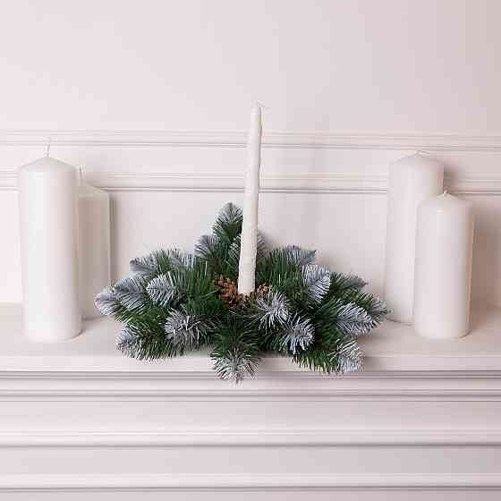 Lugi Штучний підсвічник вінок Новорічний з декором зелений із засніженими кінчиками на 1 свічку Коломия