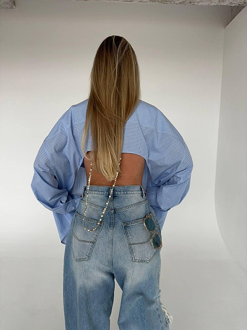 Женская стильная оверсайз рубашка с открытой спиной коттон Голубой Одесса - изображение 2