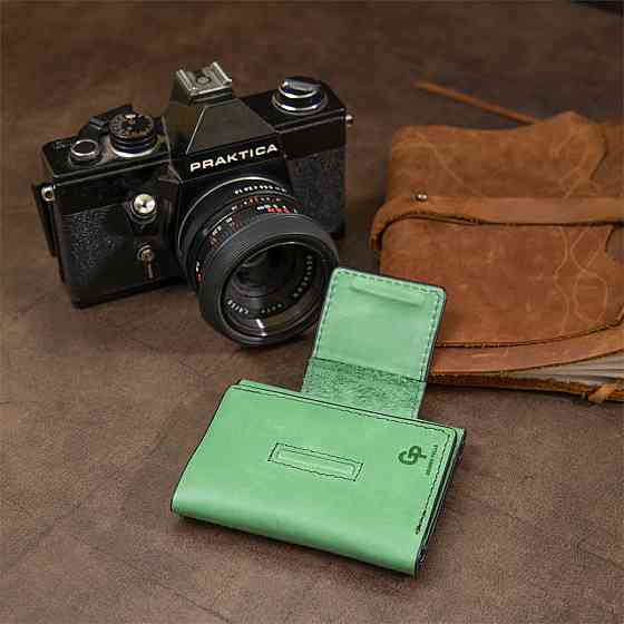 Матове портмоне GRANDE PELLE 11458 Зелений Київ