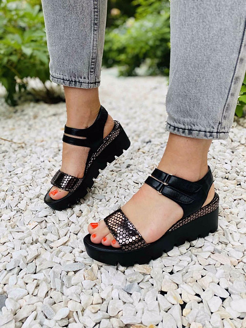 Olli Босоніжки жіночі чорні + квасоля OLLI 3-56274 літні / Шкіряні босоніжки на танкетці 37-39 Коломия - фото 1