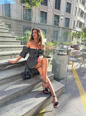 Жіноче софтове плаття на ґудзиках із довгим рукавом Чорний Квітковий принт M-L Харків