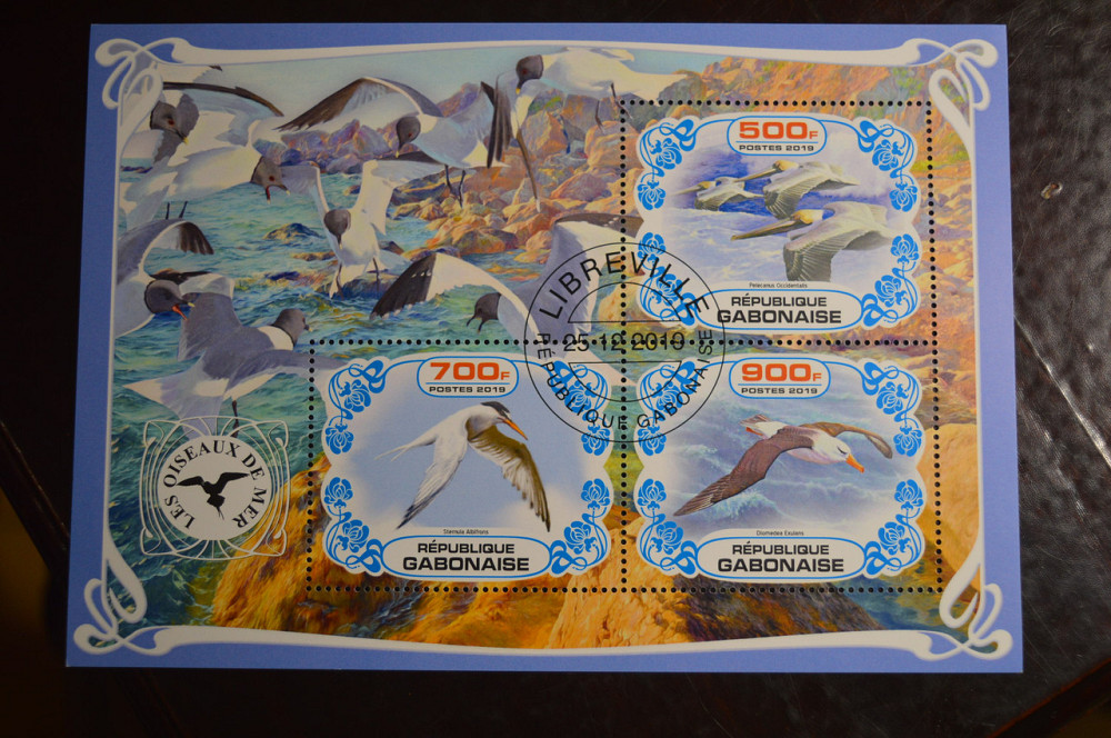 Габон. Марки. Фауна. Блок. 2019 год (В-2) Полтава - изображение 1