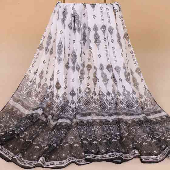 Жіночий шифоновий шарф з етнічним орнаментом 150 на 45 см біло-чорний Київ