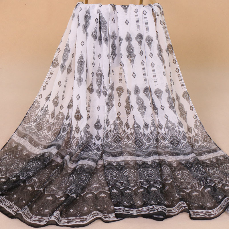 Жіночий шифоновий шарф з етнічним орнаментом 150 на 45 см біло-чорний Київ - фото 2