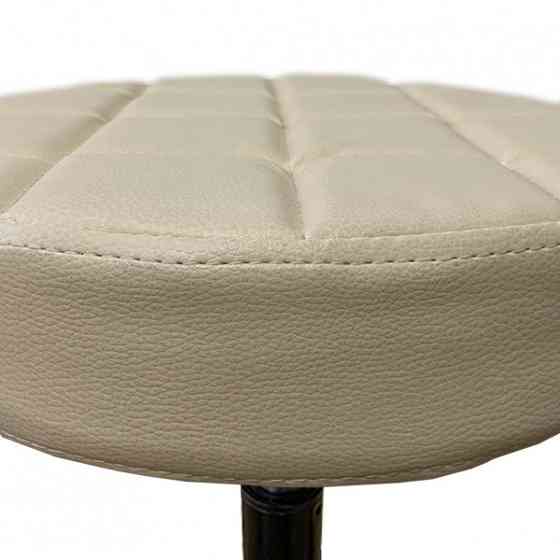 Стілець для майстра без спинки Йола на чорній ніжці Слонова кістка Київ