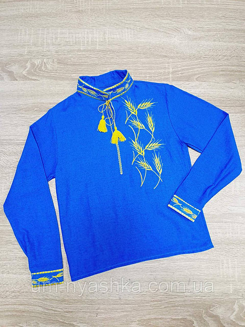 Хлопчача лляна вишиванка 