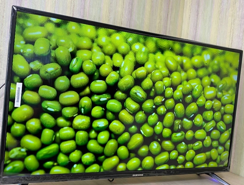 Телевізор: 45" Samsung 4K, Smart TV Wi-Fi, ГОЛОСОВЕ керування. Харків - фото 2