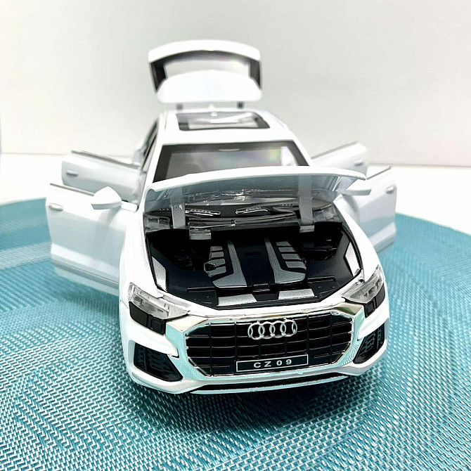Машинка металева TK Union Group Audi Q8 відчиняються двері капот багажник масштаб 1:24 Біла (GT-5250) Чернігів - фото 3