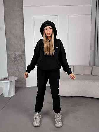 Женский стильный теплый костюм из флиса полар с шапкой Черный, 46/48 Одесса