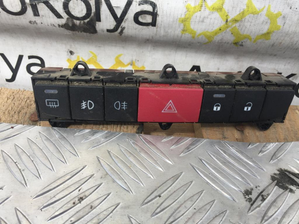Блок кнопок в торпеду Peugeot Boxer 2006-2014 (7355331210) Ковель - изображение 1