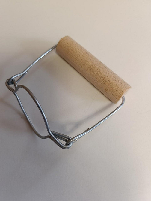 Ручка для переноски ПЭТ-бутылок 5-6 л деревянная с металлической горловиной – держатель для бутылей воды 1шт Харьков - изображение 3