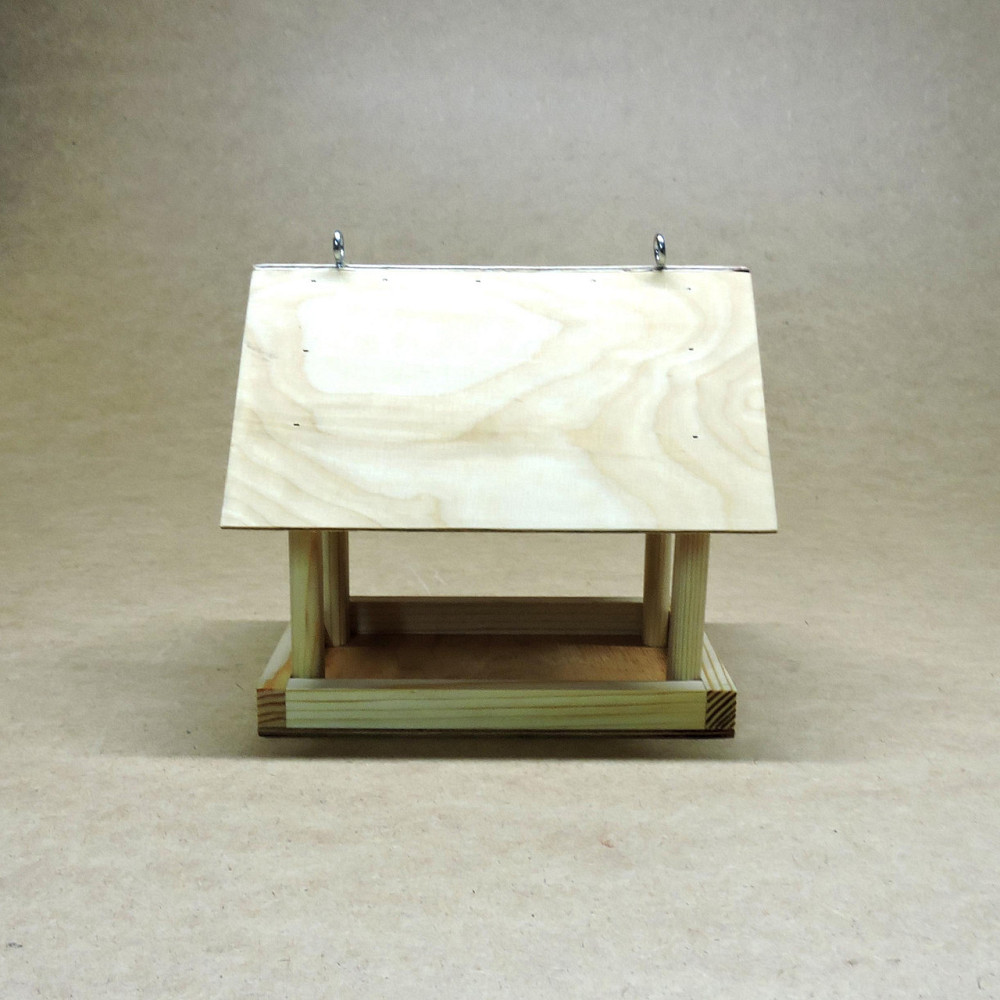 Кормушка садовая для птиц 