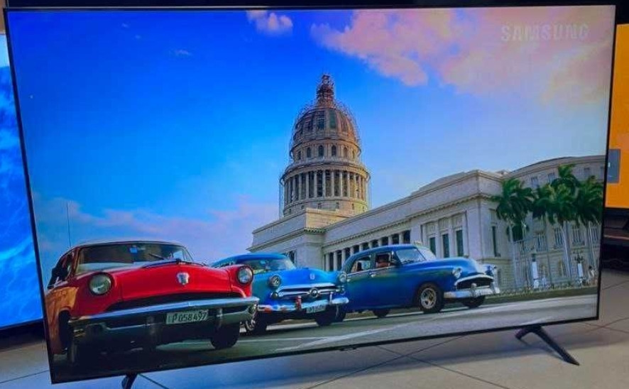 Телевизор Безрамный: 65