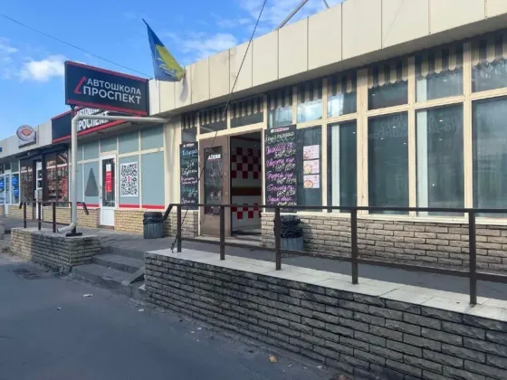 Рыночный комплекс (Павильоны с водой и канализацией) в Районе "Сильпо" на Красном Камне. Днепр