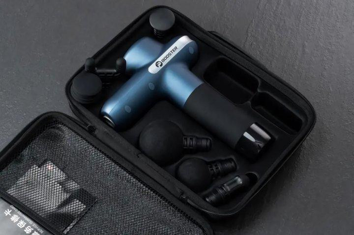 Перкуссионный массажный пистолет Lightsaber Booster U1 Мышечный массажер (6 насадок) 2500 мАч Синий Винница - изображение 4