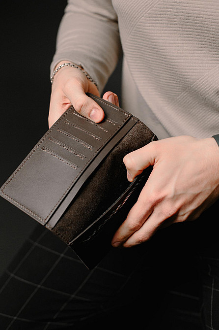 Мужское портмоне из натуральной гладкой кожи SR014 (Коричневый) Сумы - изображение 10