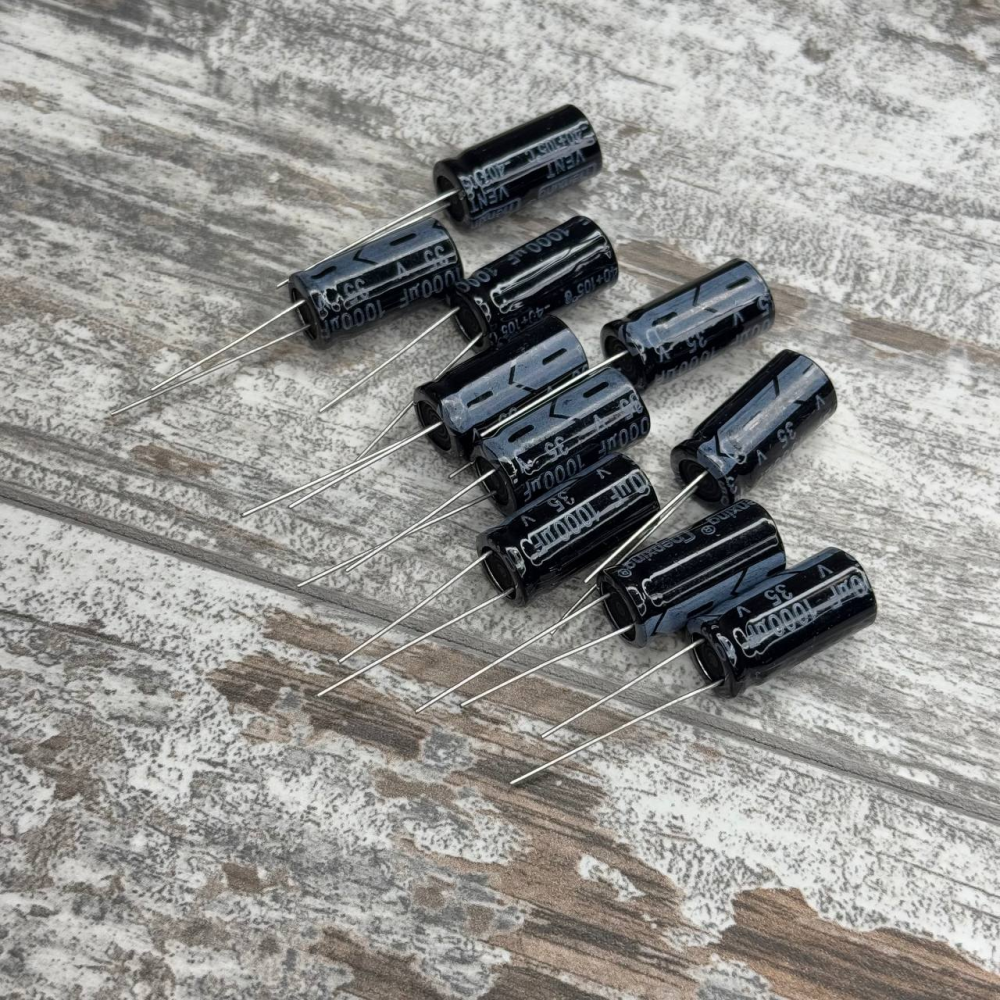 Конденсатор електролітичний алюмінієвий 1000мкФ 35В 105°C, набір 10шт, радіодеталі Київ - фото 1