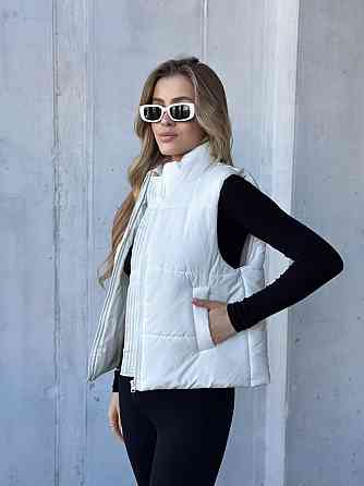 Жіноча тепла жилетка на блискавці плащівка емі на силіконі Одеса