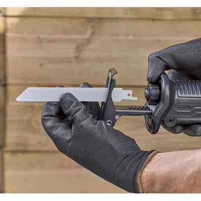 Сабельная пила Black&Decker BES301K Винница