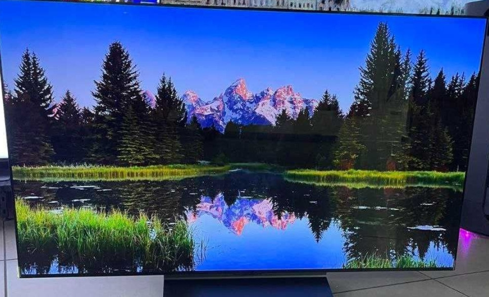 Телевизор Безрамный: 65