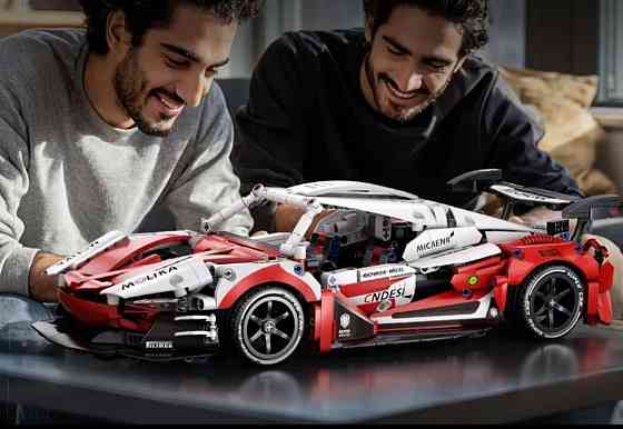Конструктор Ferrari FXX K 1100 деталей — модель гоночного автомобиля 37 см, спортивная машинка Technic красно-белая Киев
