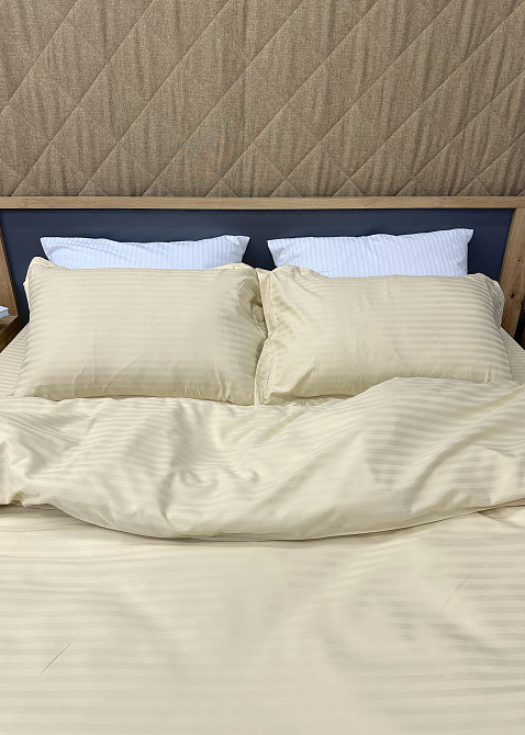 Комплект постільної білизни Страйп-сатин Євро 200х230 з простирадлом на резинці Молочний (88-170) Київ - фото 5