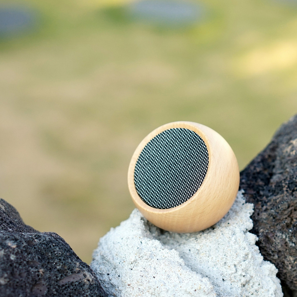 Блутуз-колонка 