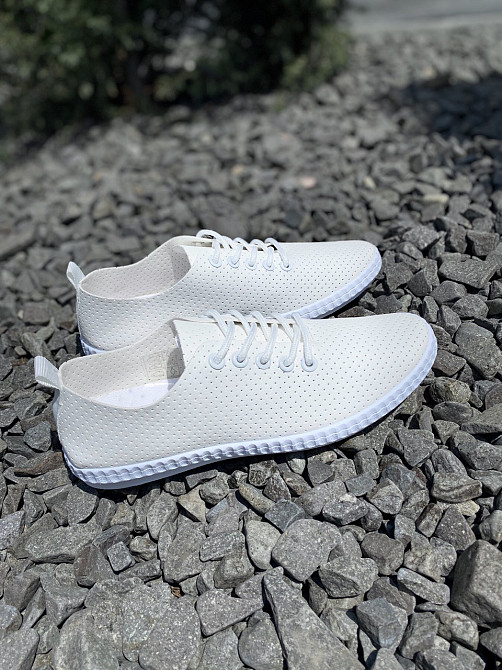 Yzy Мокасини жіночі білі весна-літо зі штучної шкіри, кеди з перфорацією YZY B2108-2 р. 36-39 Коломия - фото 4
