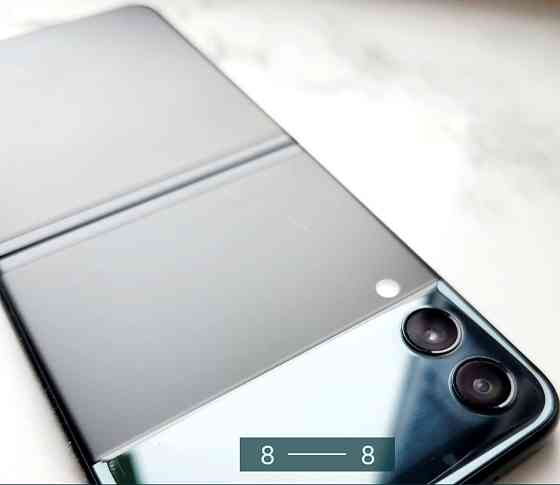 Смартфон Samsung Galaxy Flip 3 (USA) 8/128Gb. Київ