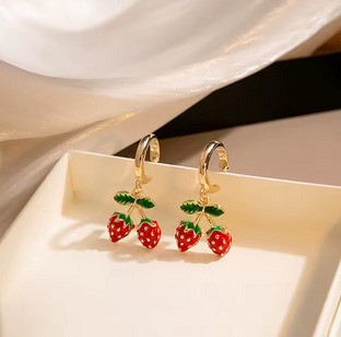 Серьги женские красивые Земляника Киев - изображение 1