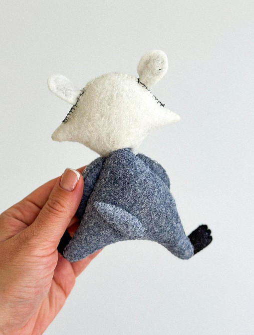 М’яка фетрова іграшка барсук ручної роботи – безпечна розвиваюча іграшка Київ - фото 4