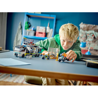 Конструктор LEGO City Пересувна поліцейська криміналістична лабораторія 674 деталей (60418) Вінниця - фото 2