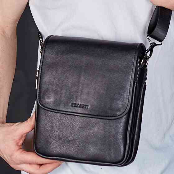 Сумка месенджер із клапаном через плече Tiding Bag (24 х 20 х 6 см) з натуральної шкіри Чорний Вінниця