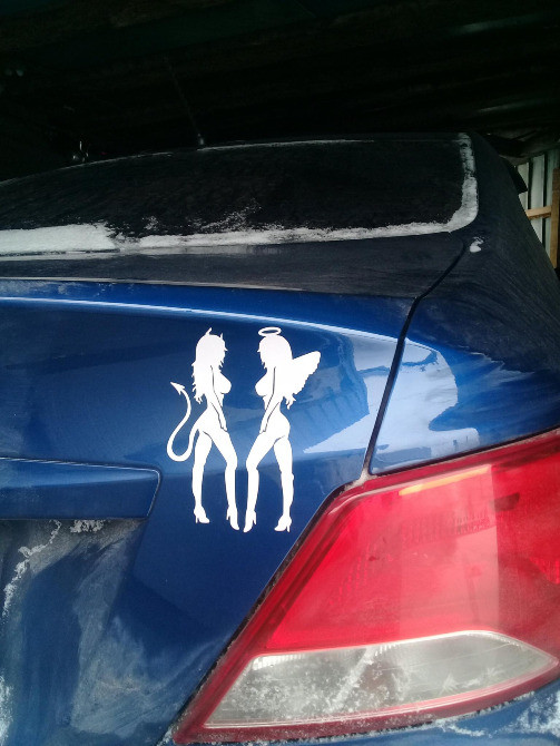 Наклейки на авто Чортенок та Ангелочок Чорна та Біл Київ - фото 4