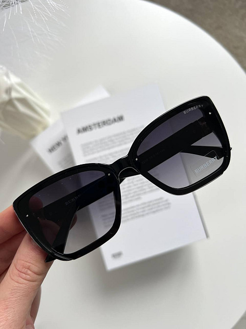 Окуляри унісекс Burberry – елегантність та універсальність Київ - фото 8