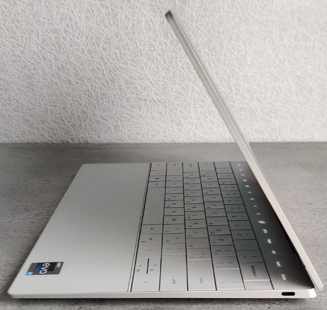 Ноутбук: DELL XPS 9320 Plus (13.3 OLED 3.5K , i7- 1260p) Харьков - изображение 8