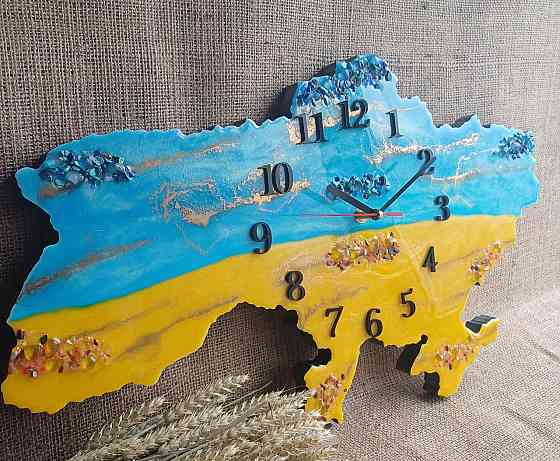 Часы настенные 80*55 из эпоксидной смолы ручной работы 
