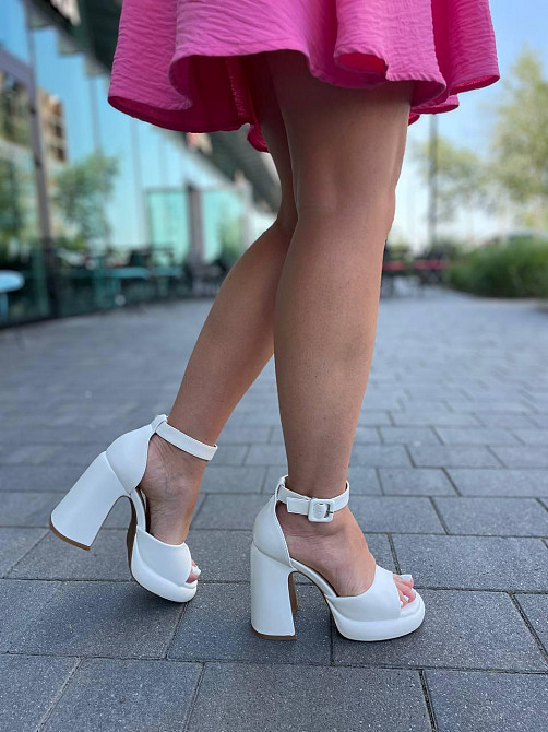 Meideli Модні жіночі босоніжки літні білі на товстому каблуці з відкритим носком з еко-шкіри ME Коломыя - изображение 9