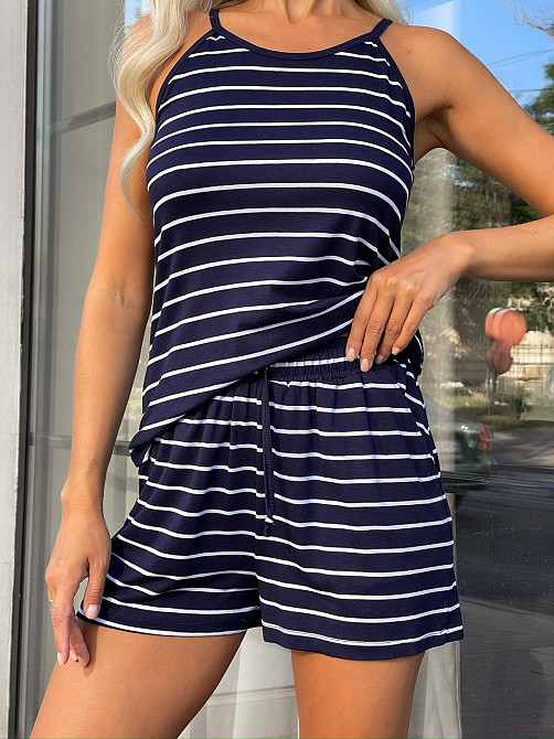 Женский летний костюм в полоску 