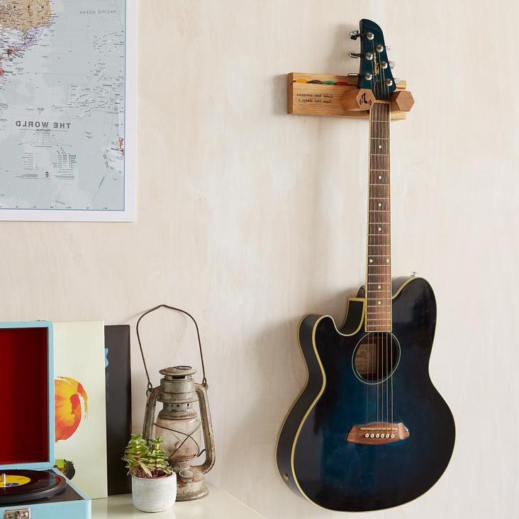 Настенный держатель гитары 