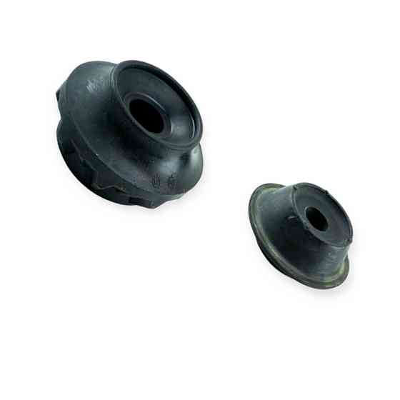 Опора задняя Фольцваген Гольф II-III-IV, Jetta II, Vento стойки Мукачево