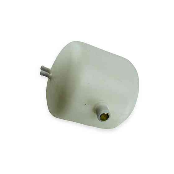 Бачок Камаз голий пластик розширювальний Мукачево