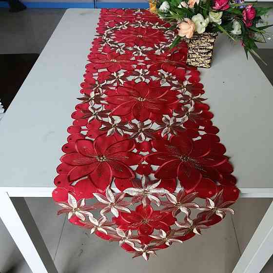 Новогодняя скатерть узкая 220 на 38 см красный Киев