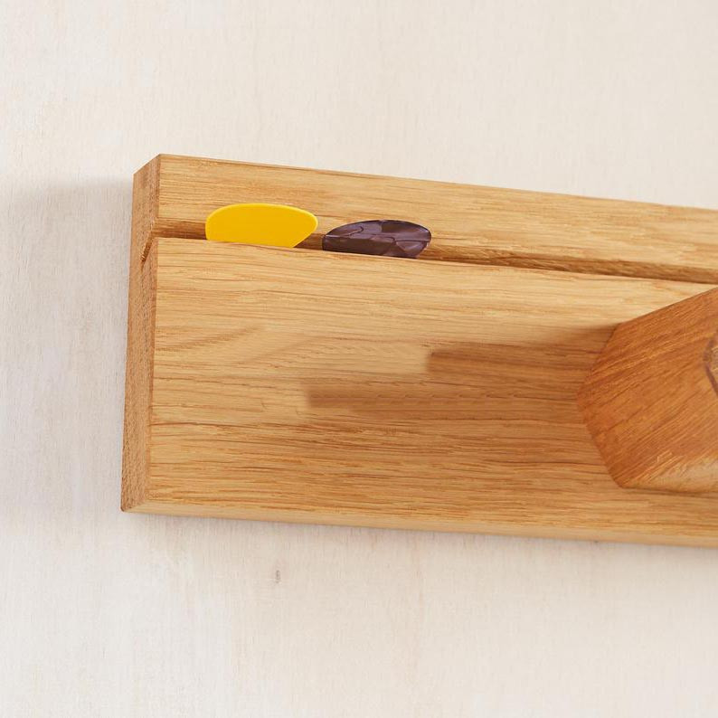 Настенный держатель гитары 